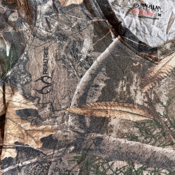 Realtree Brown and Green Camo Top | Women’s Medium - Picture 2 of 4
